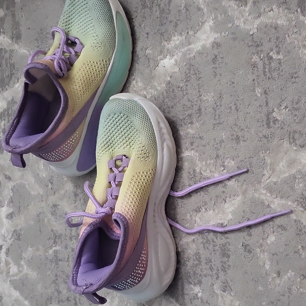 Colorful Gradient Sneakers - Picture 4 of 4